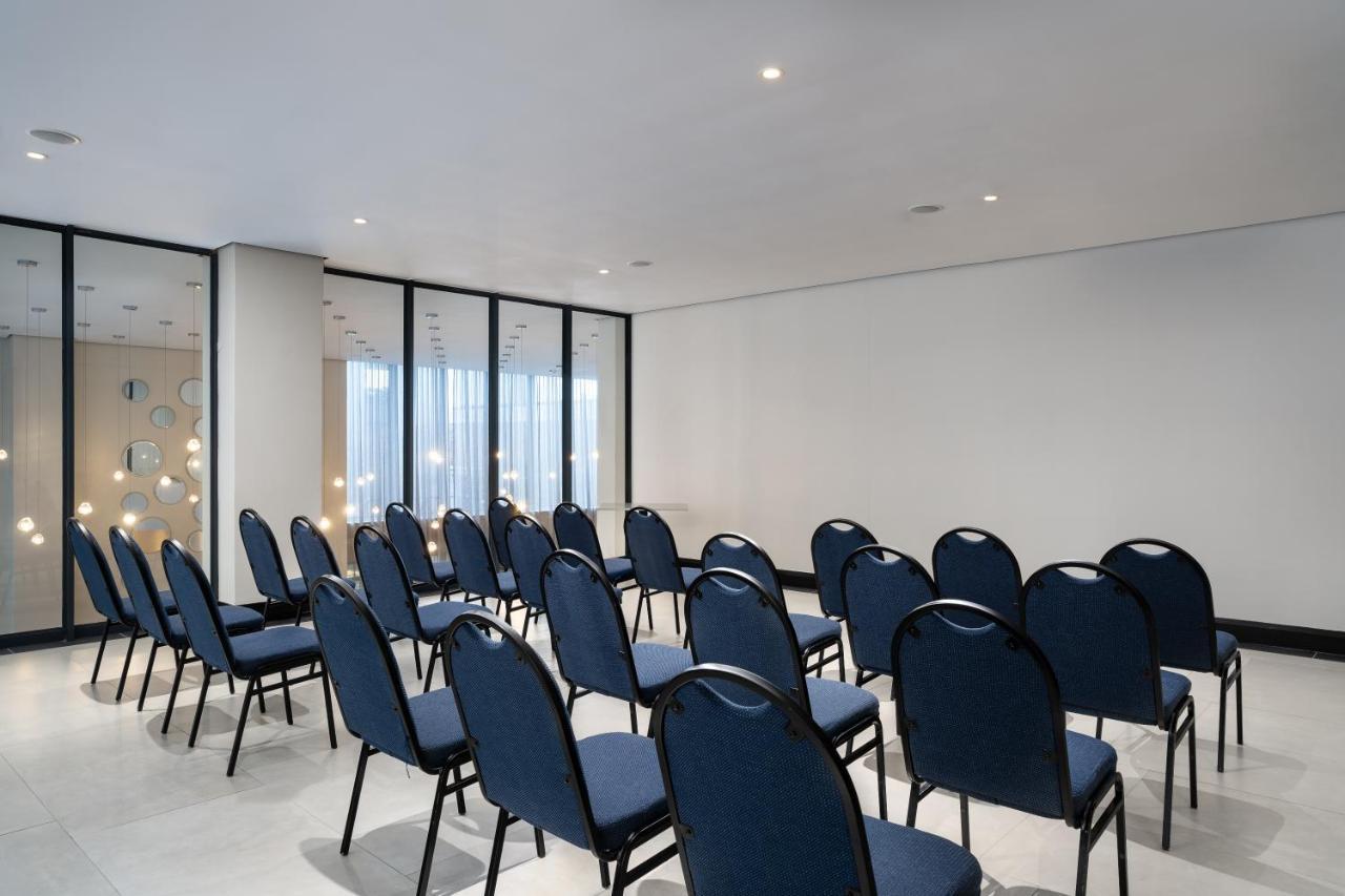 Premier Splendid Inn Umhlanga Durban Exterior photo
